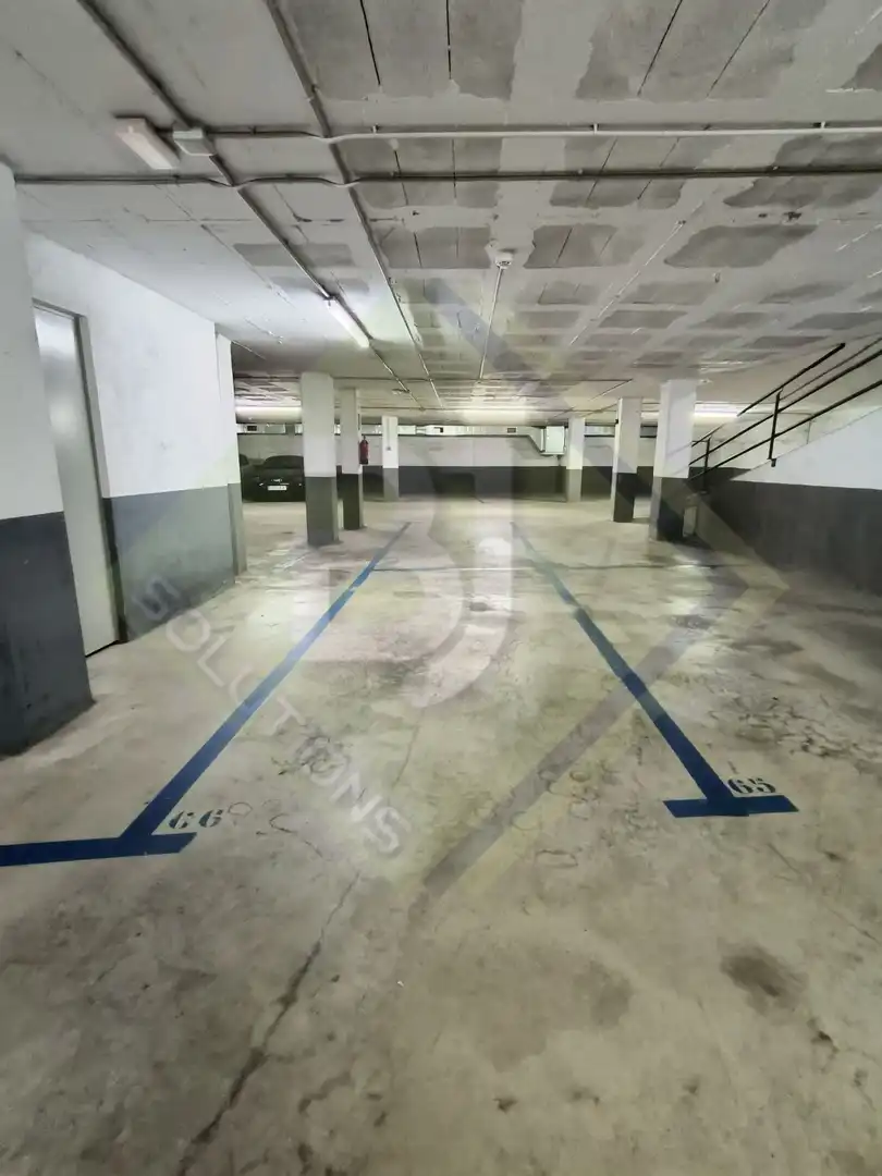 Parking de Piso de alquiler en Mataró con Aire acondicionado, Calefacción y Terraza