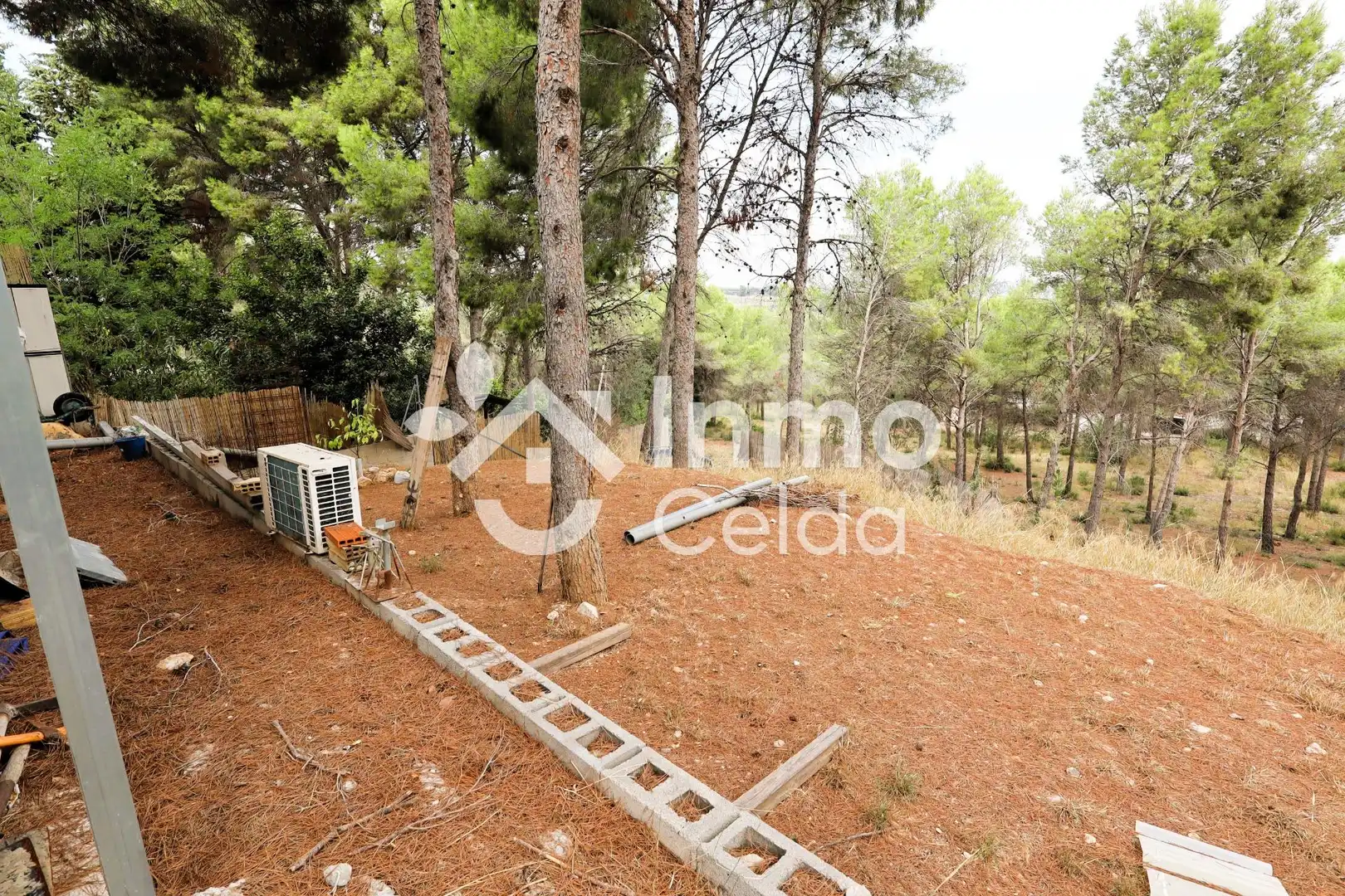 Haus oder Chalet zum Verkauf in Chiva mit Klimaanlage, Privatgarten und Schwimmbad