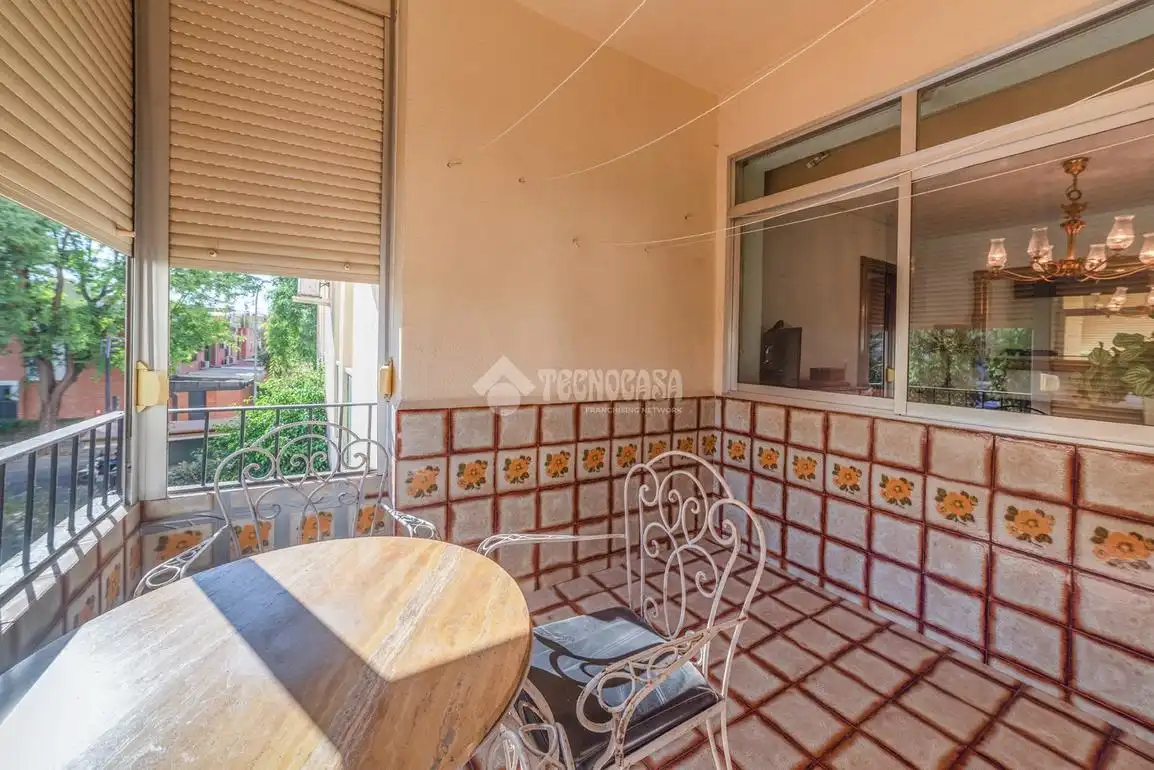 Terraza de Piso en venta en Sevilla con Calefacción y Terraza
