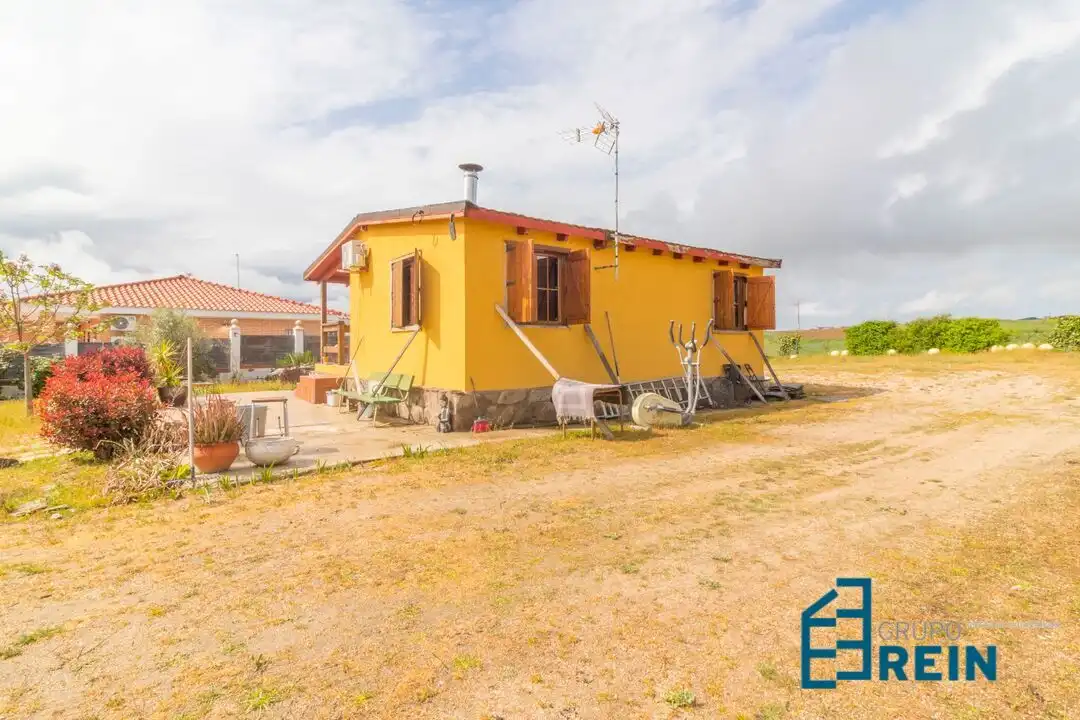 Vista exterior de Casa o xalet en venda en Lominchar amb Aire condicionat, Calefacció i Jardí privat