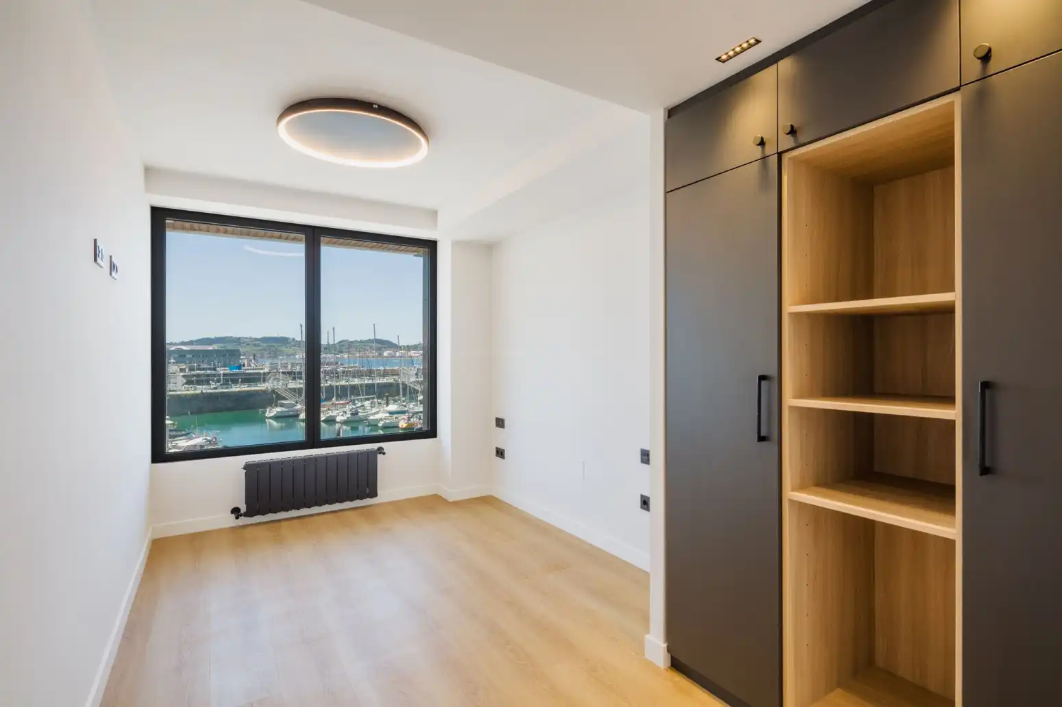 Schlafzimmer von Wohnung zum Verkauf in Gijón  mit Heizung