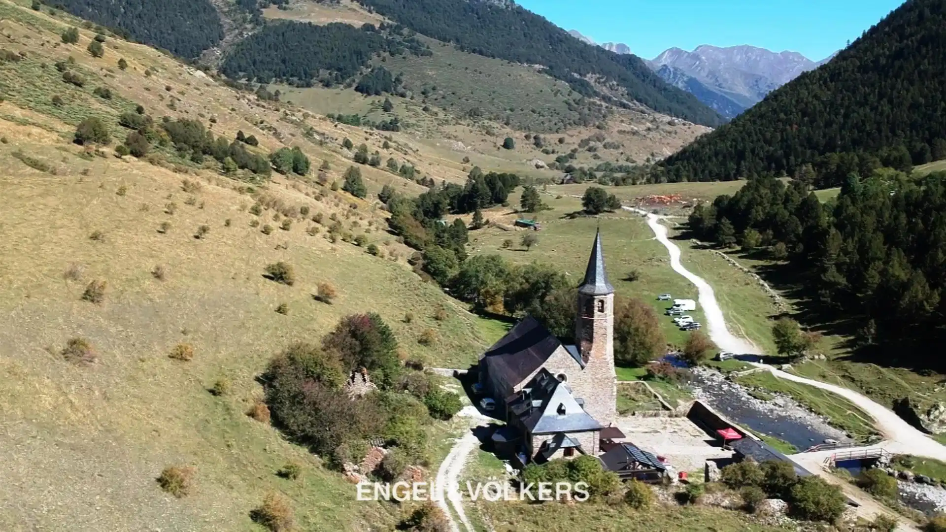 Vista exterior de Casa o xalet en venda en Naut Aran amb Calefacció, Jardí privat i Parquet