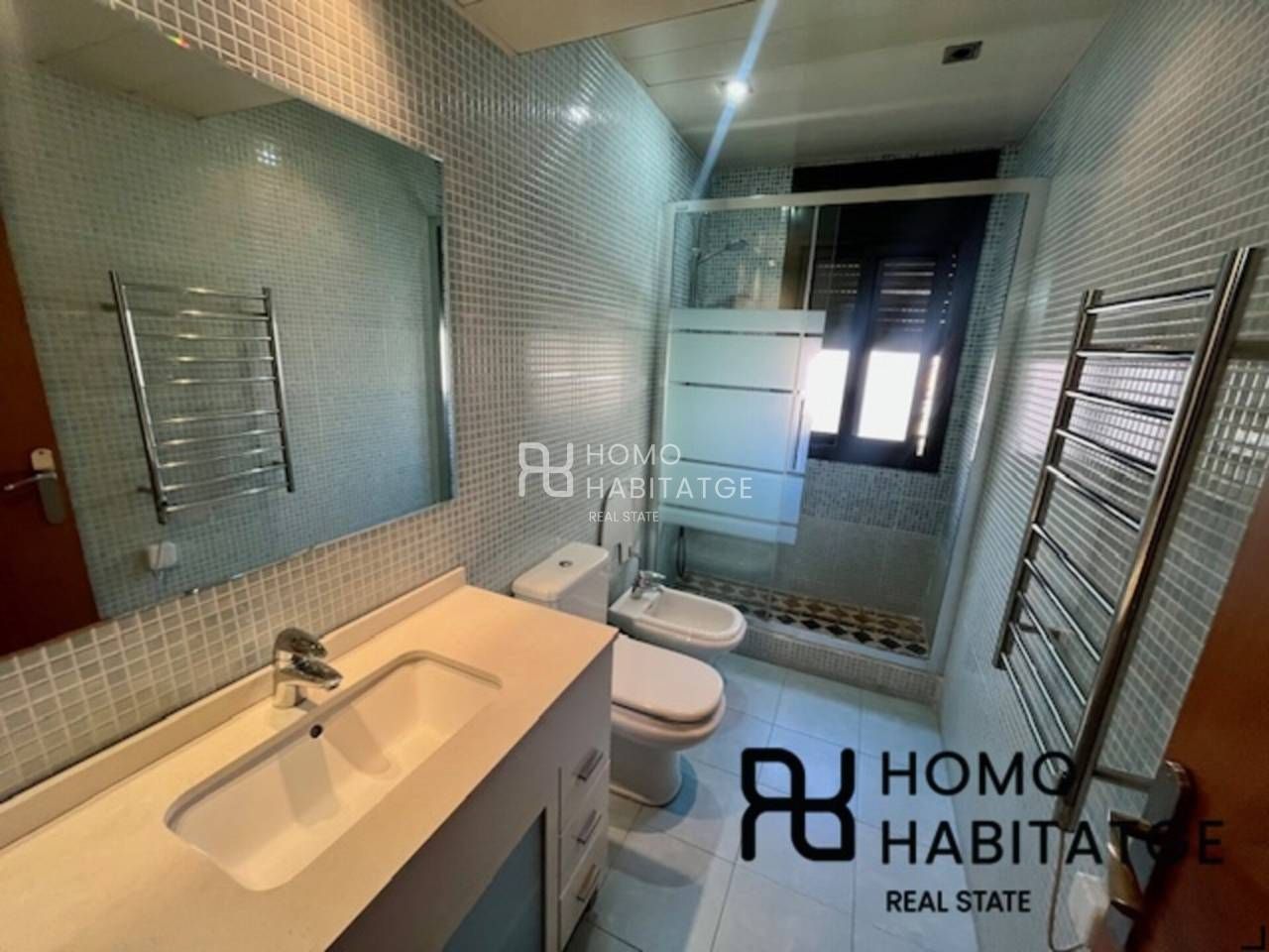 Bany de Dúplex en venda en Sabadell amb Aire condicionat, Calefacció i Parquet