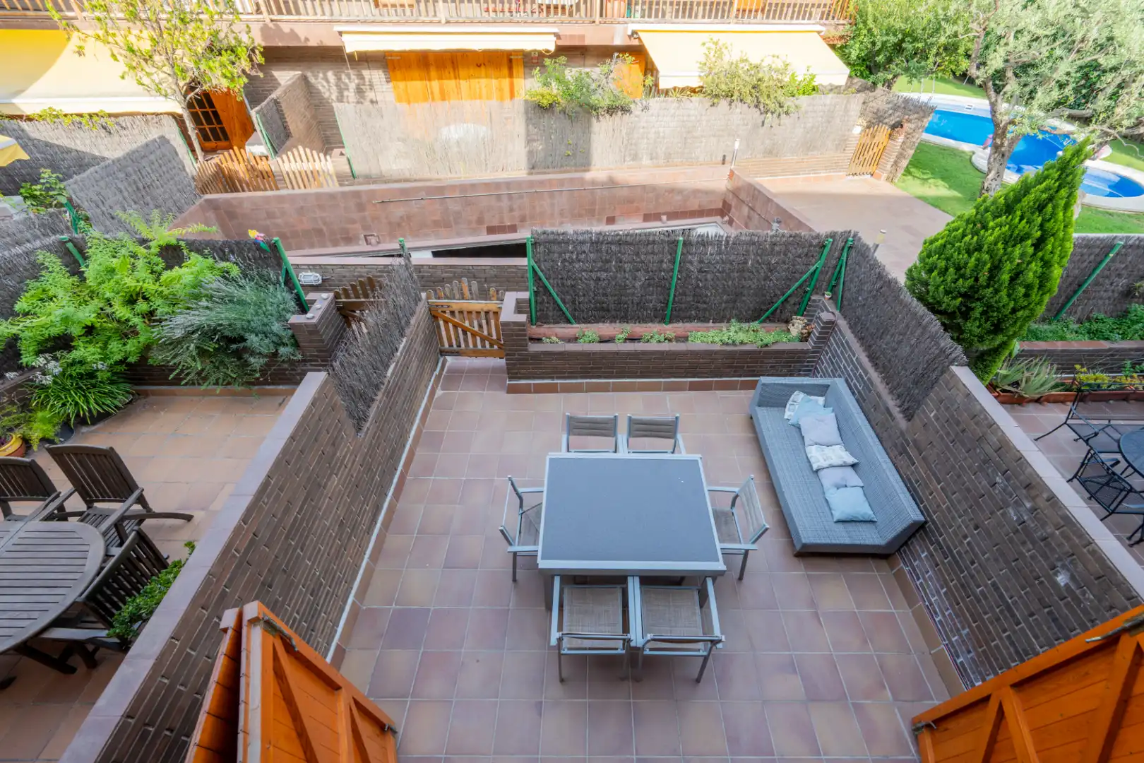 Terrassa de Casa adosada en venda en Sant Cugat del Vallès amb Calefacció, Jardí privat i Parquet