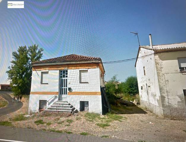 Casa-chalet en Venta en Trobajo del Camino