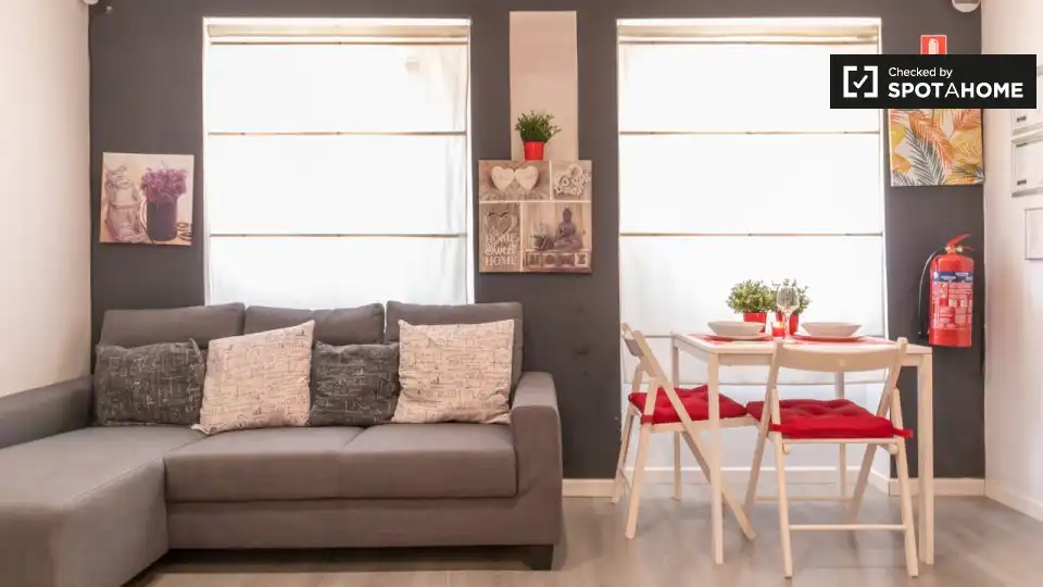 Sala de estar de Piso de alquiler en Madrid con Aire acondicionado, Calefacción y Amueblado