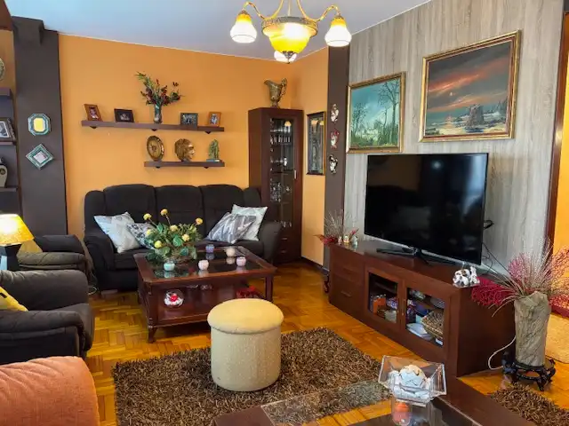 Sala d'estar de Dúplex en venda en Ferrol amb Calefacció, Parquet i Terrassa
