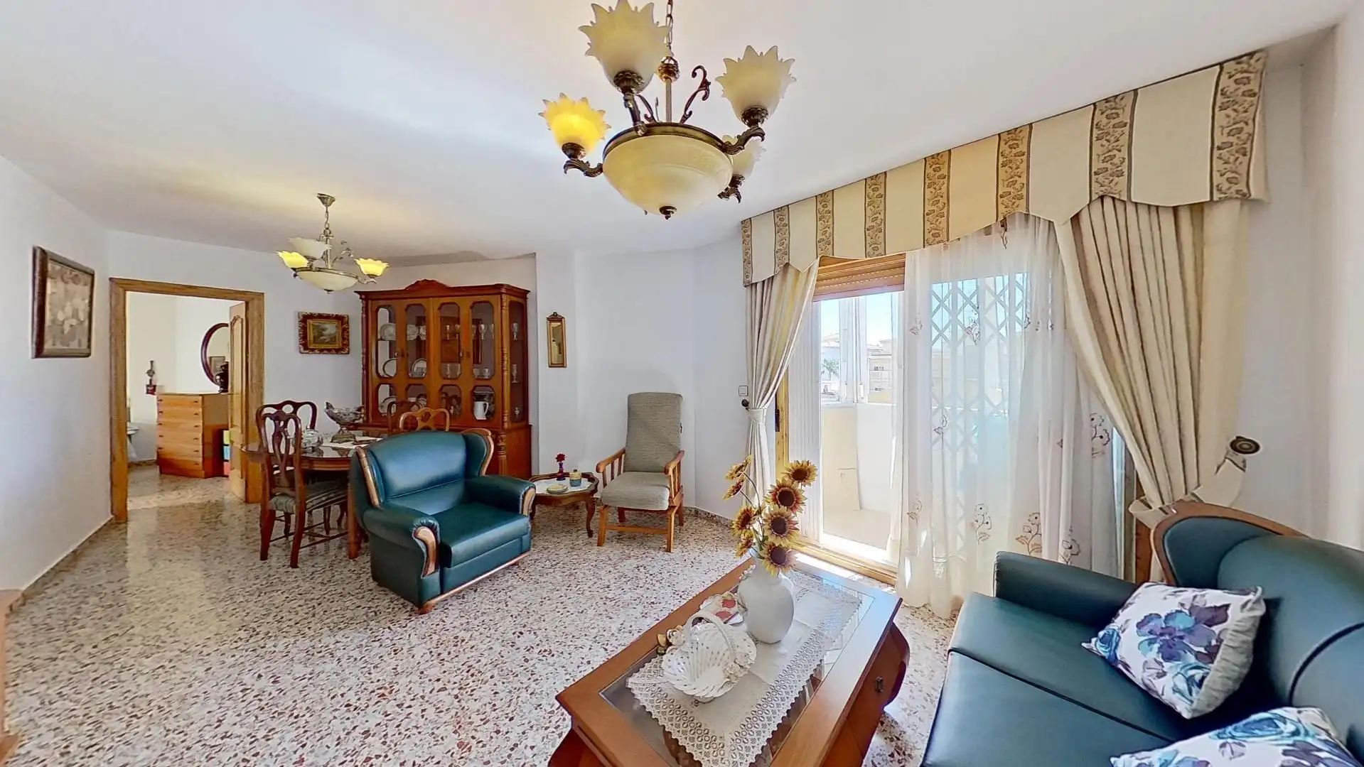 Sala d'estar de Pis en venda en Motril amb Balcó