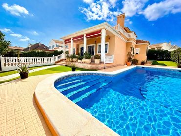 Casa en venda a La Mata