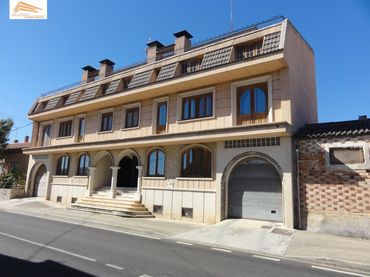 Maison mitoyenne à vendre à Calle Onésimo Redondo