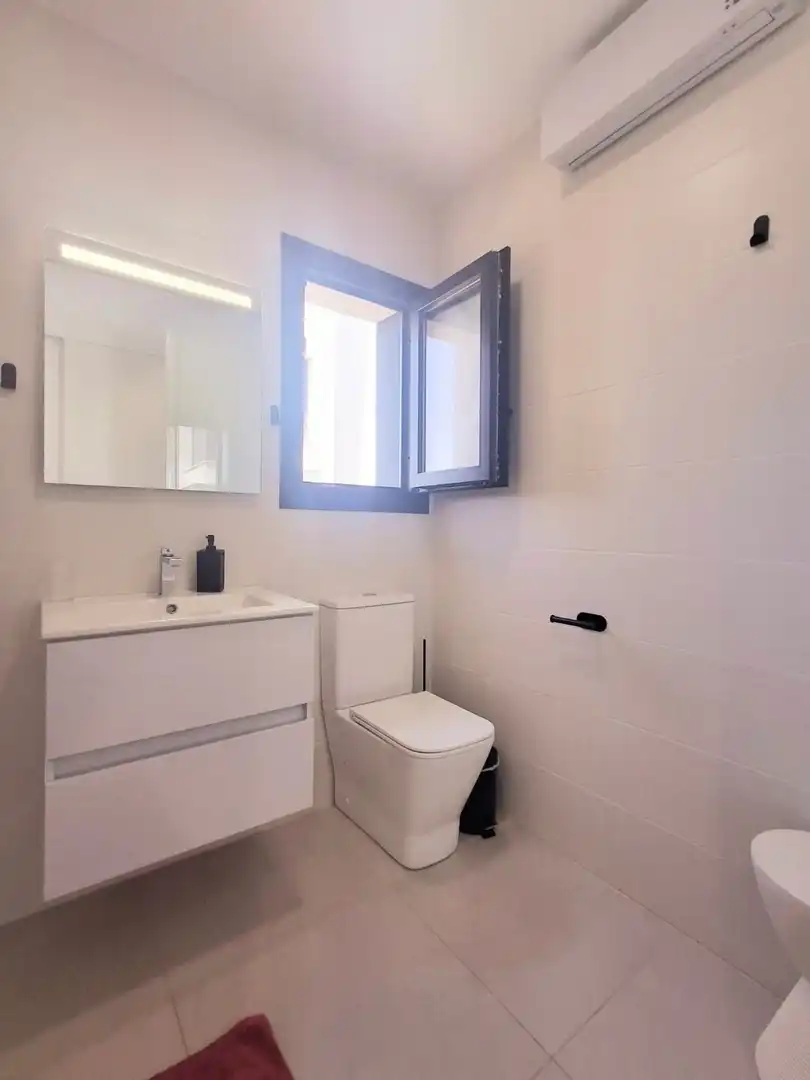 Bany de Apartament en venda en Pilar de la Horadada amb Aire condicionat, Calefacció i Terrassa