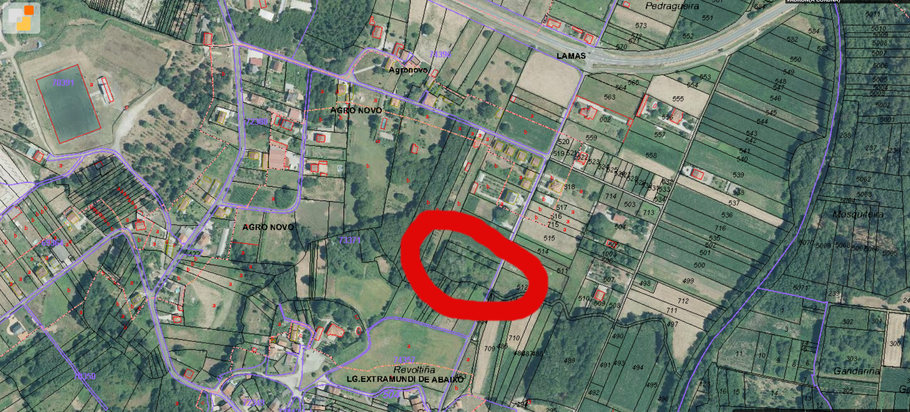 Land for sale in Padrón