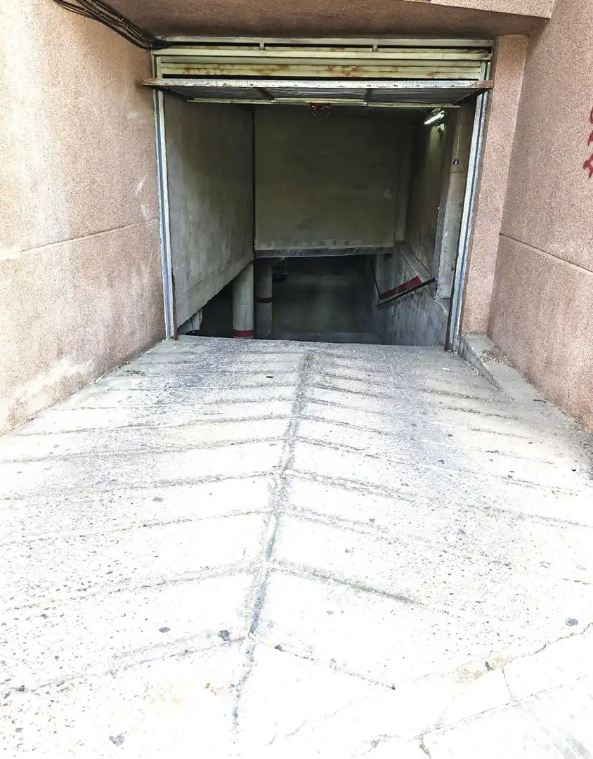Parkplatz von Garage zum Verkauf in El Vendrell