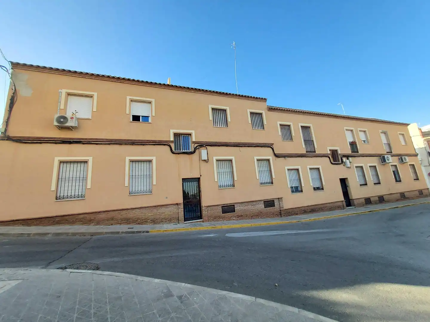 Exterior view of Flat for sale in Mairena del Alcor