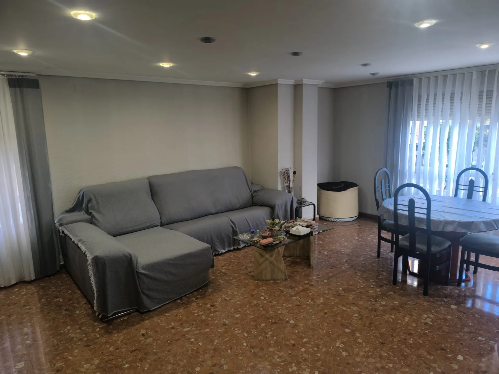 Living room of Flat for sale in  Valencia Capital  with Air Conditioner, Terrace and Furnished