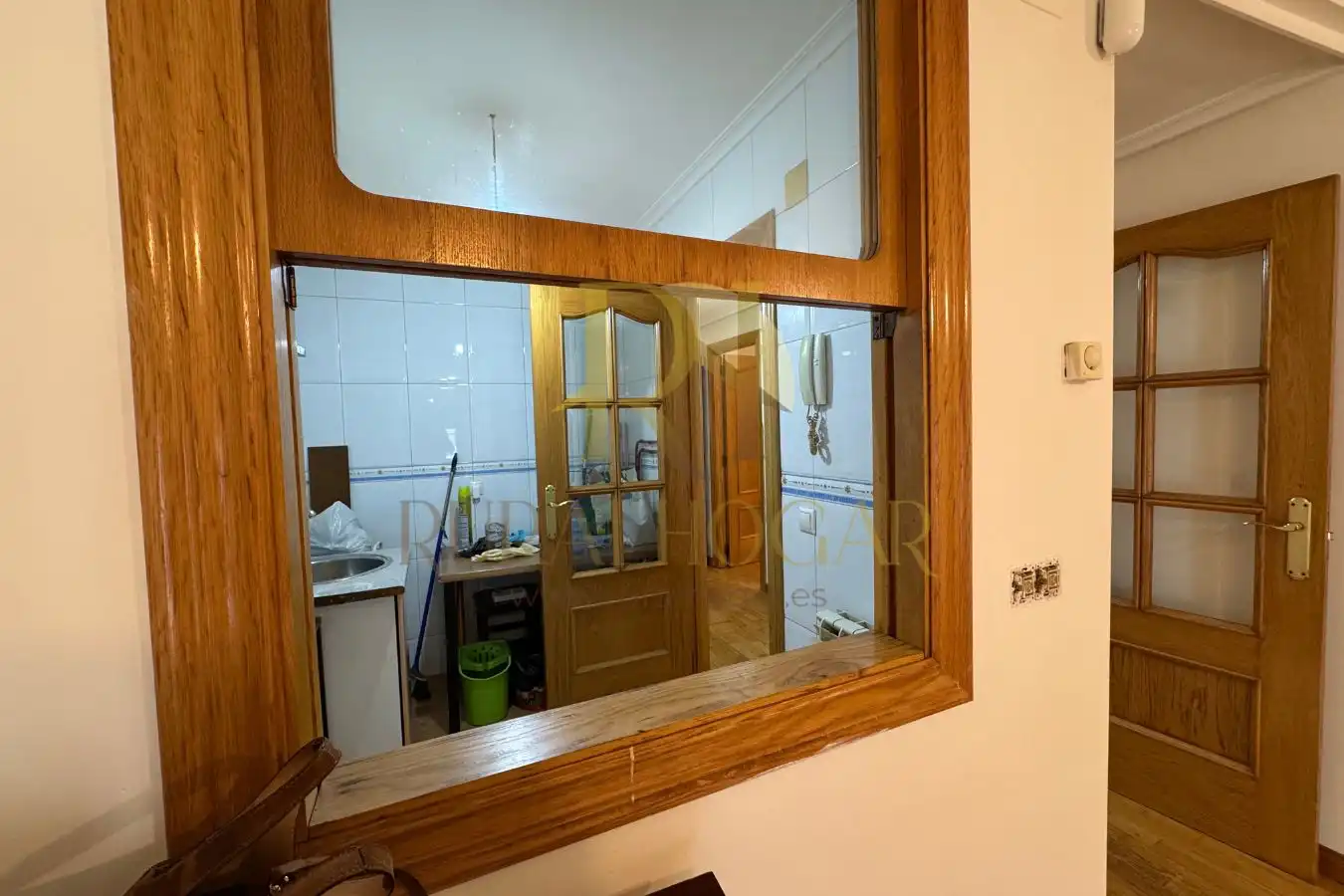 Piso en venta en León Capital  con Trastero, Balcón y Alarma