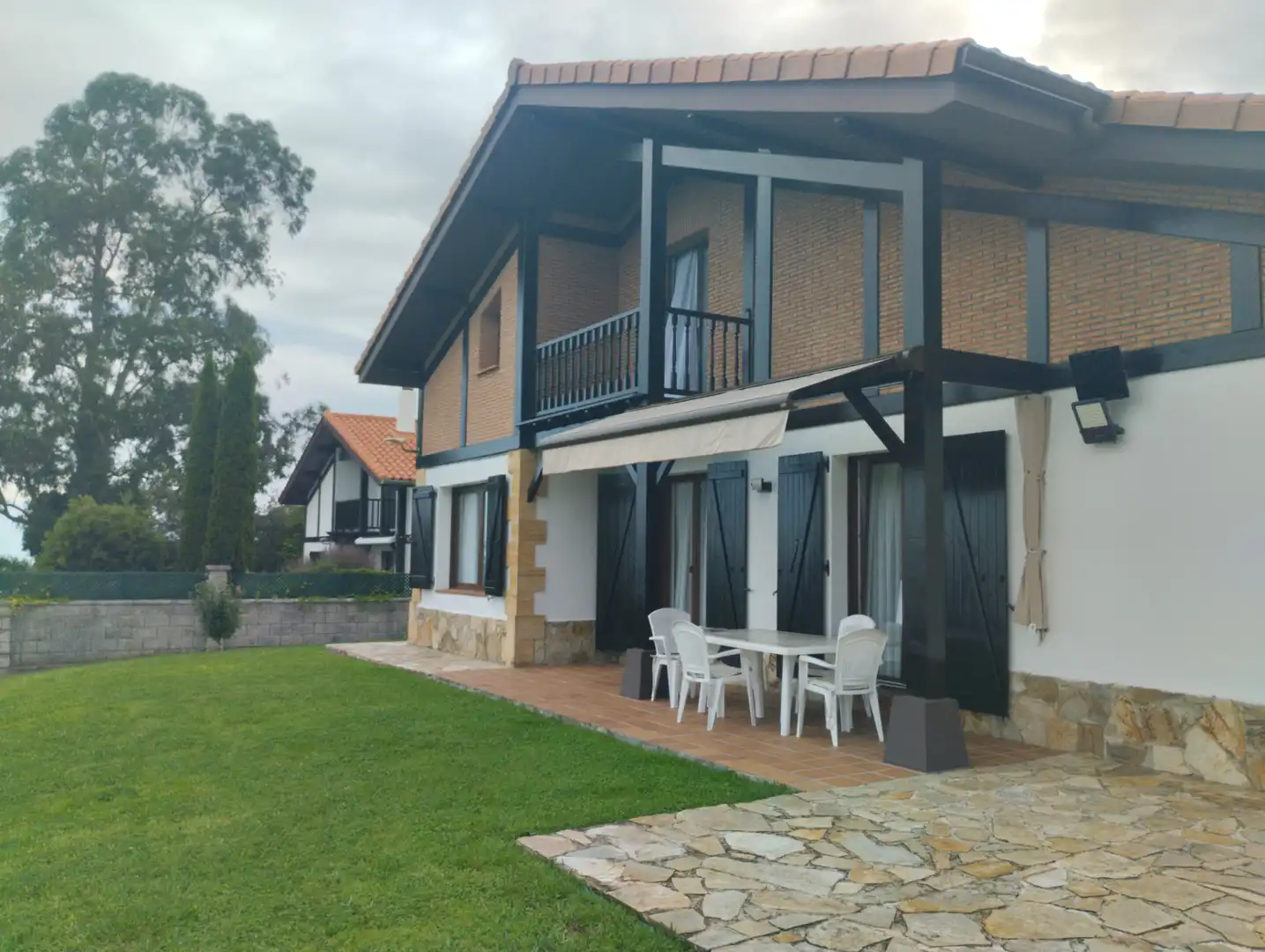 Vista exterior de Casa o chalet en venta en Limpias con Calefacción, Jardín privado y Terraza