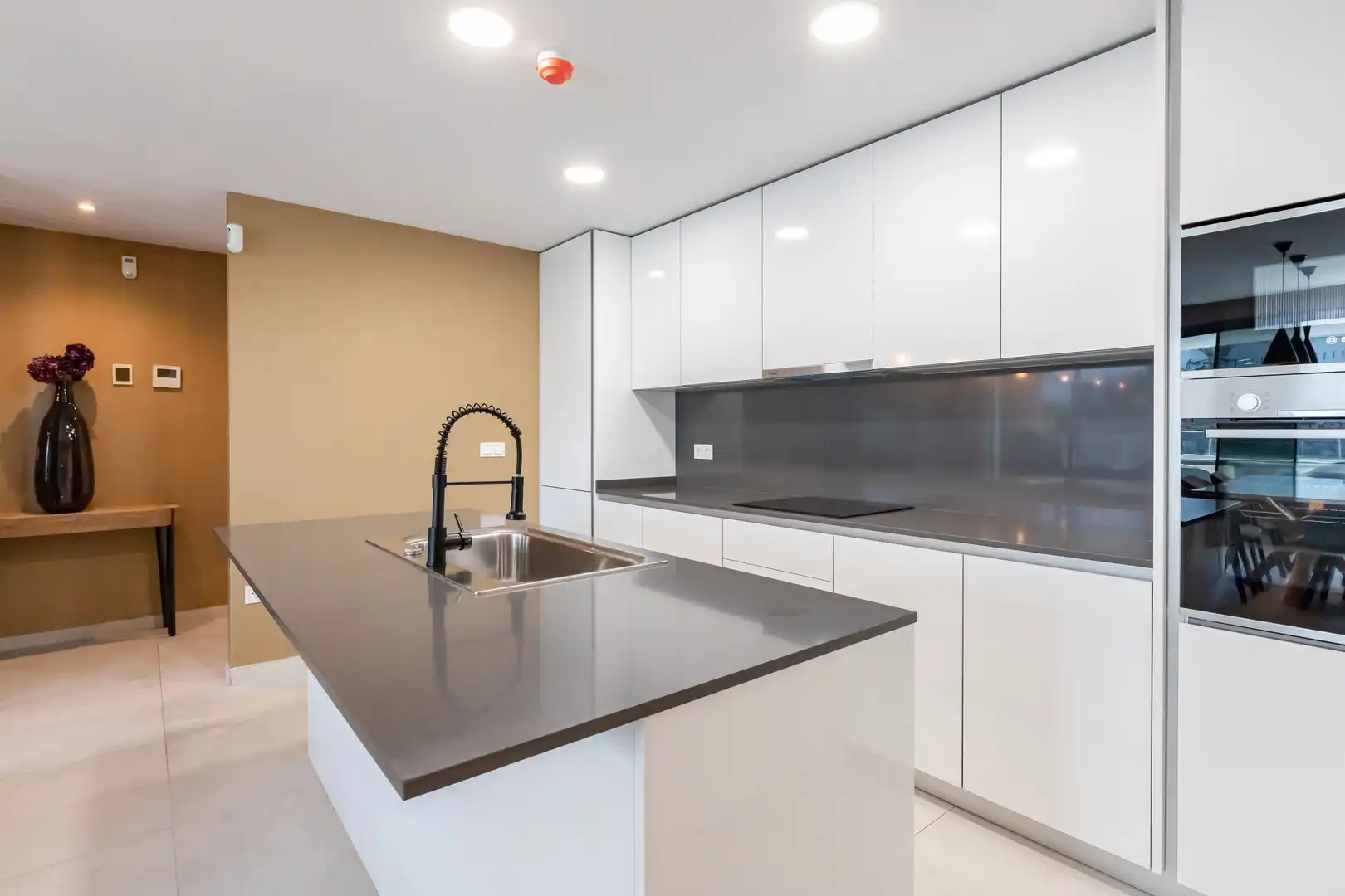 Flat with pool for sale in La Quinta, imagen 7