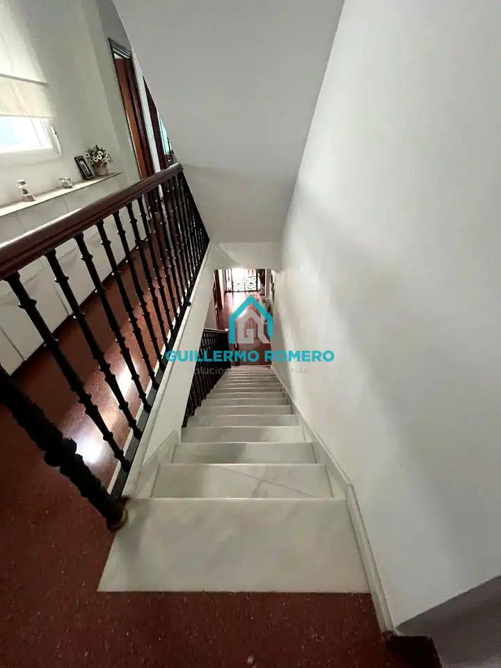 Houses for sale in La Puebla del Río  with Air Conditioner