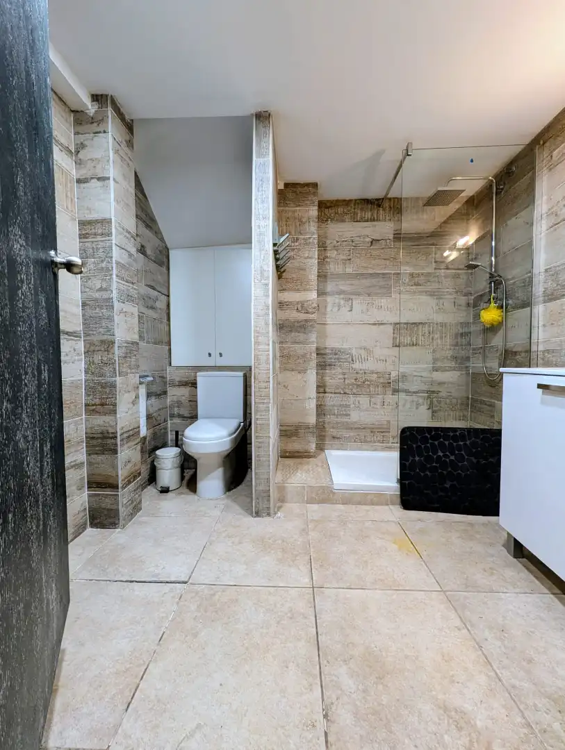 Baño de Casa adosada en venta en Badalona con Parquet, Terraza y Trastero
