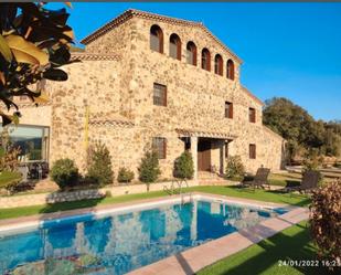 Schwimmbecken von Country house zum verkauf in Sant Julià del Llor i Bonmatí mit Klimaanlage, Terrasse und Schwimmbad