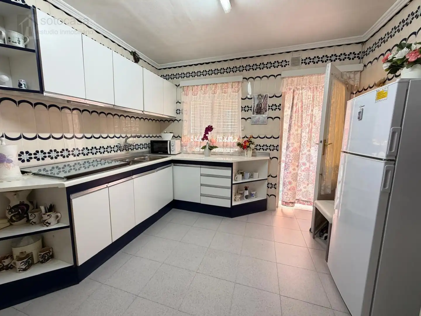 Cocina de Casa adosada en venta en Valladolid con Calefacción