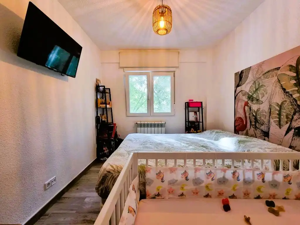 Habitación de Piso en venta en Madrid con Aire acondicionado y Calefacción