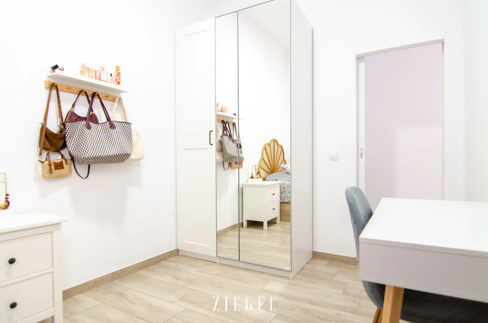 Bedroom of Flat for sale in Las Palmas de Gran Canaria  with Terrace, Storage room and Furnished