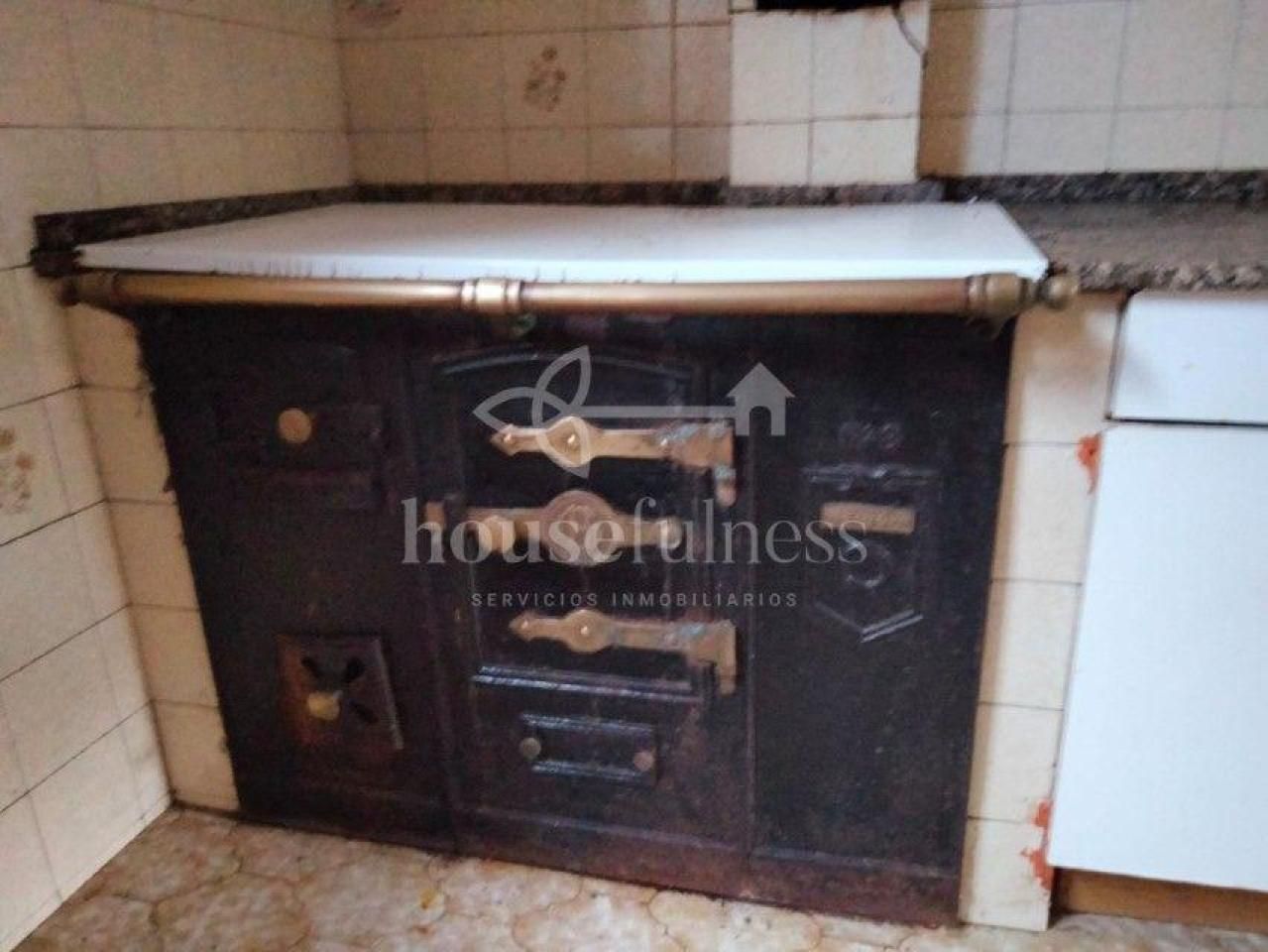 Kitchen of Single-family semi-detached for sale in Pontedeume  with Heating and Storage room