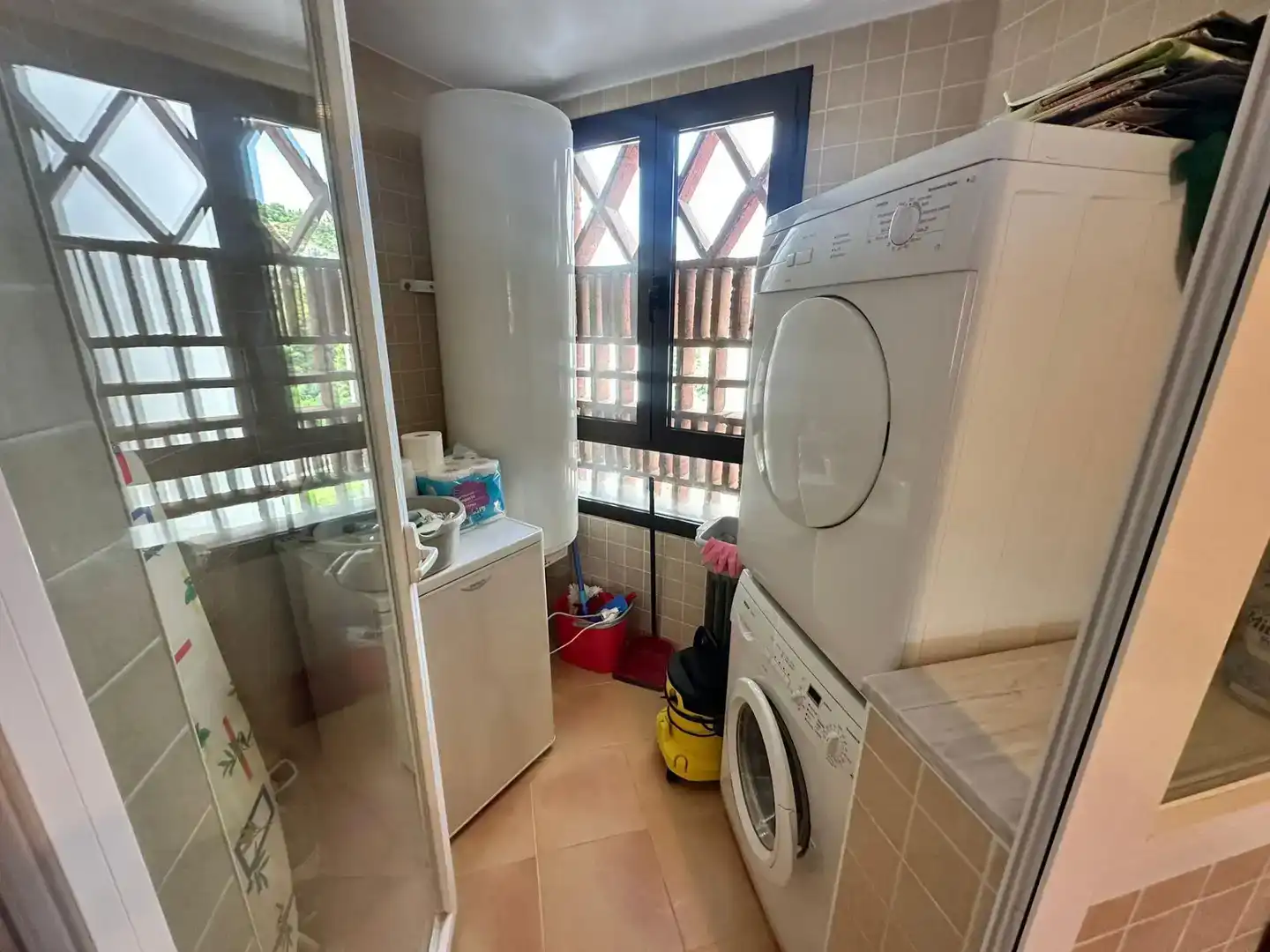 Cuina de Apartament de lloguer en Benahavís amb Aire condicionat i Piscina