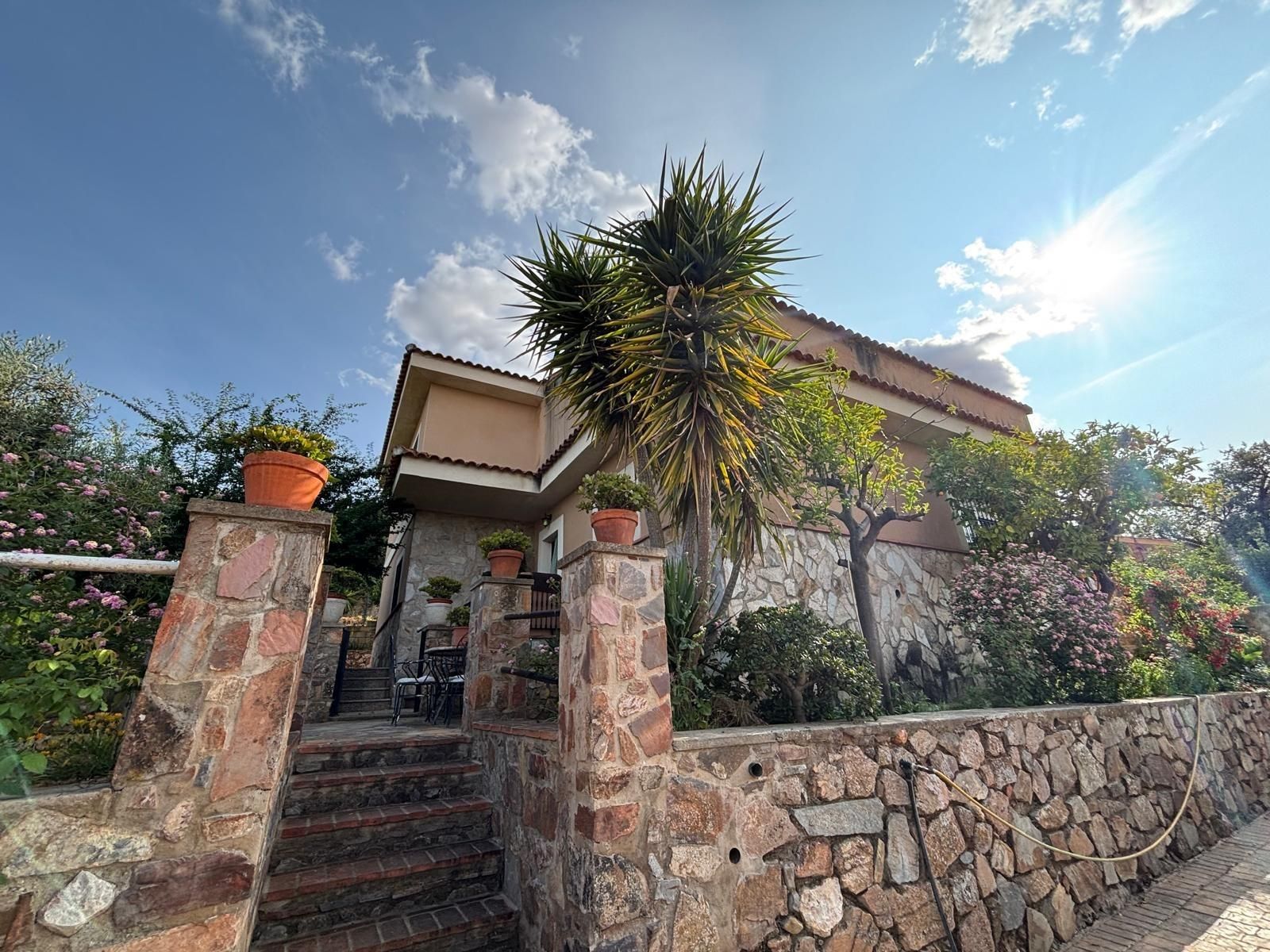 Exterior view of House or chalet for sale in Cáceres Capital  with Air Conditioner, Heating and Private garden