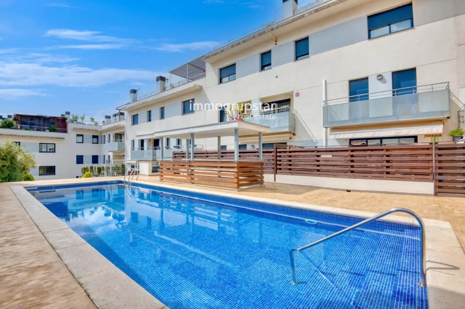 Piscina de Dúplex en venda en Sant Feliu de Guíxols amb Calefacció, Terrassa i Piscina