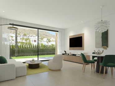 Semi-detached house with balcony for sale in Golf Bahía