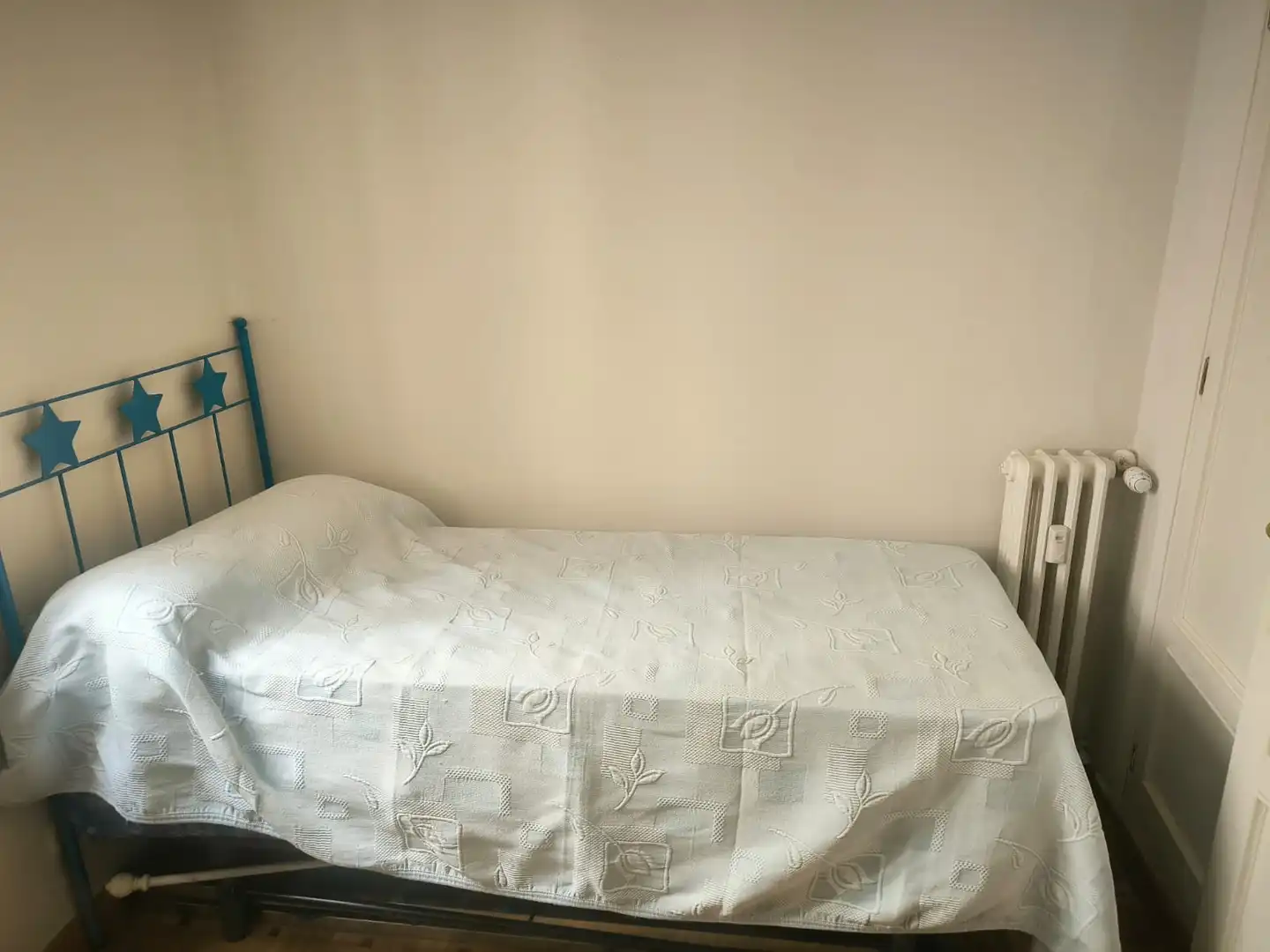 Dormitori de Pis de lloguer en Madrid amb Aire condicionat, Calefacció i Parquet