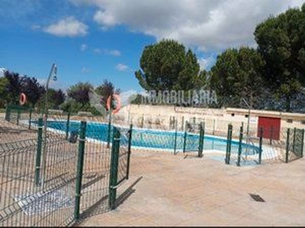 Piscina de Pis en venda en Haro amb Calefacció, Traster i Balcó