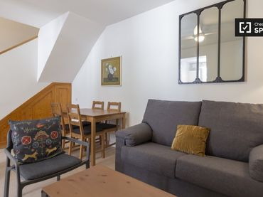 Flat with balcony to rent in Tetuán