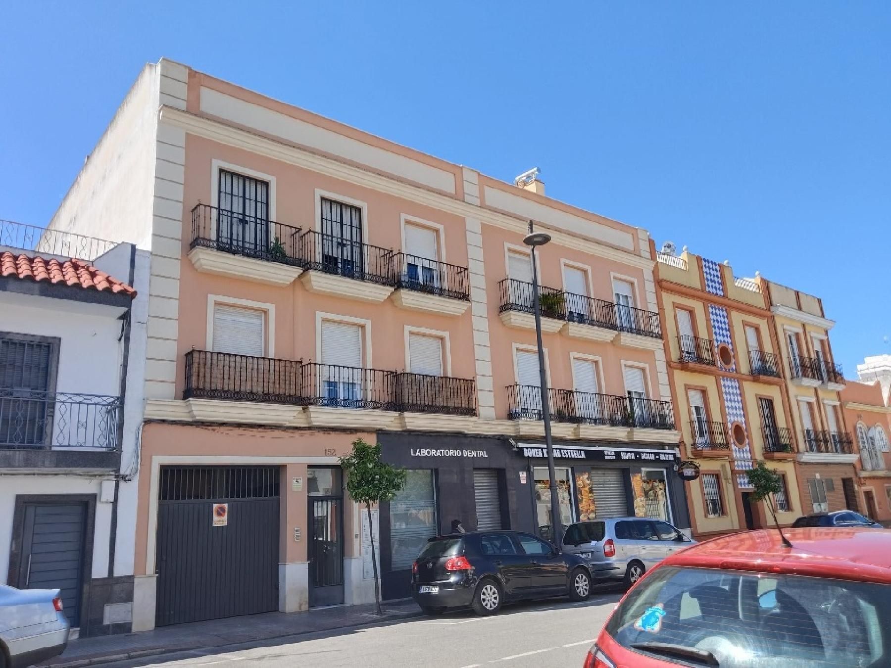 Exterior view of Flat for sale in Dos Hermanas
