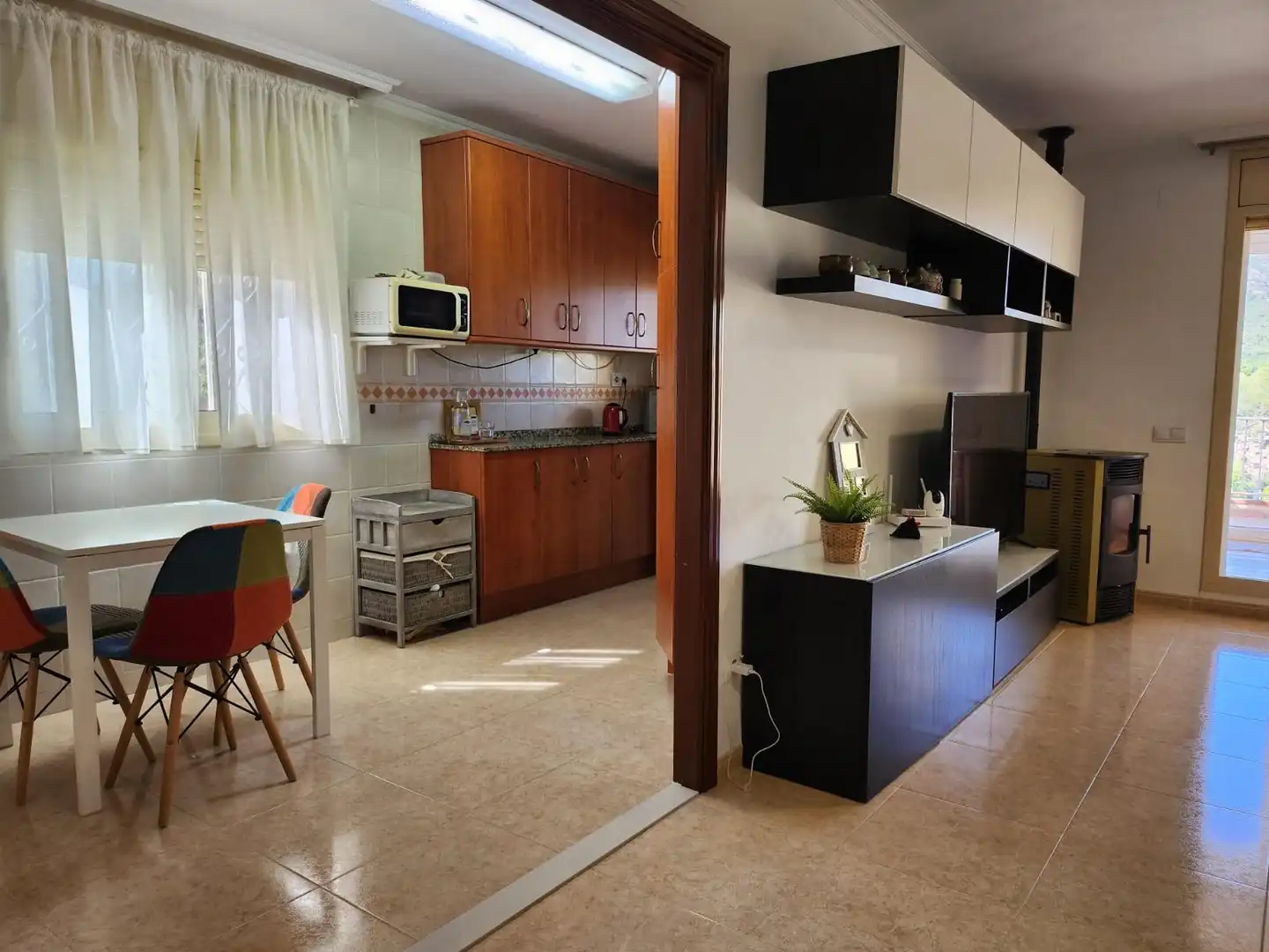 Casa pareada con terraza en venta en Vandellòs i l'Hospitalet de l'Infant, imagen 3