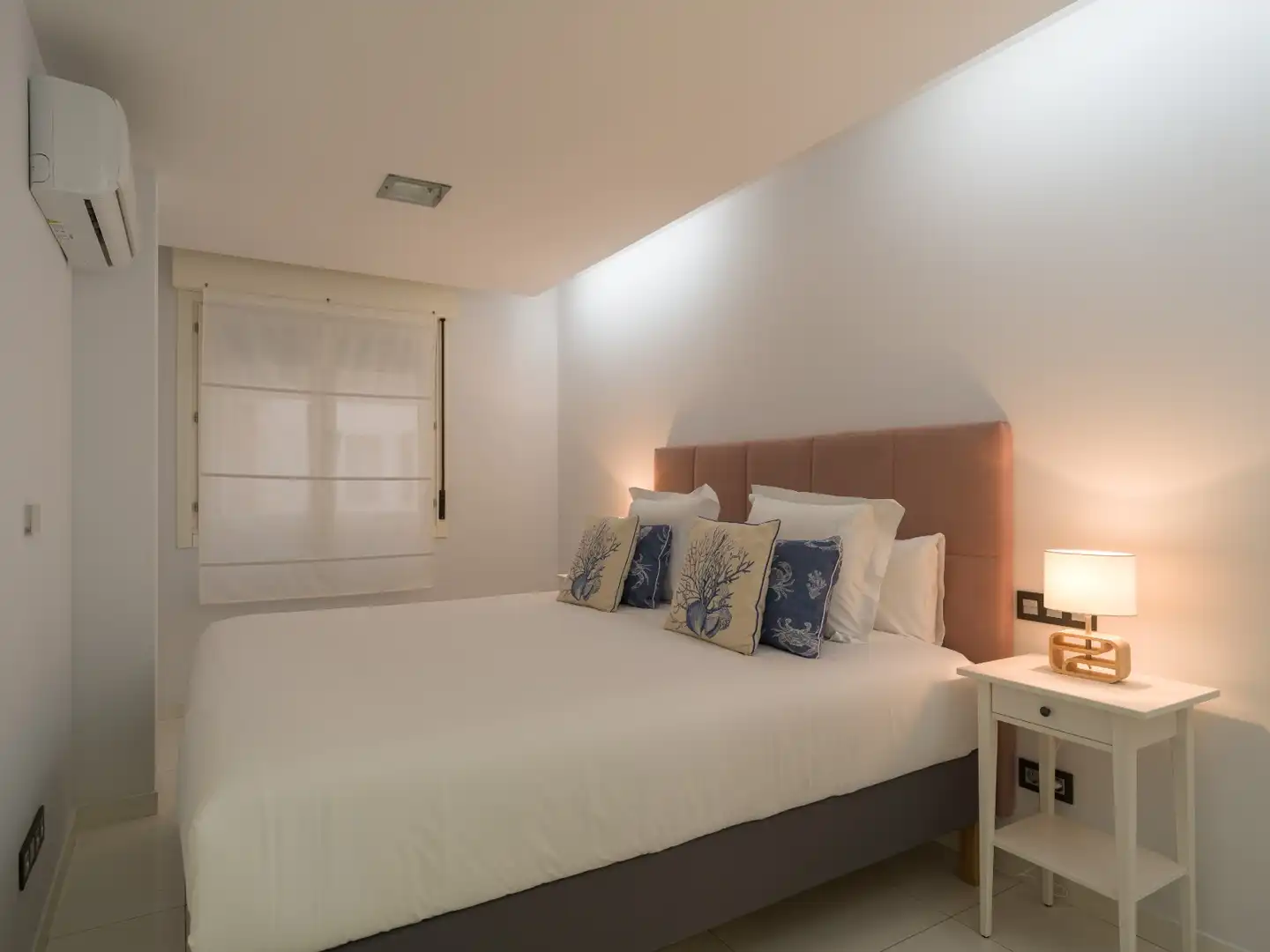 Bedroom of Flat for rent in Las Palmas de Gran Canaria  with Air Conditioner, Furnished and Oven