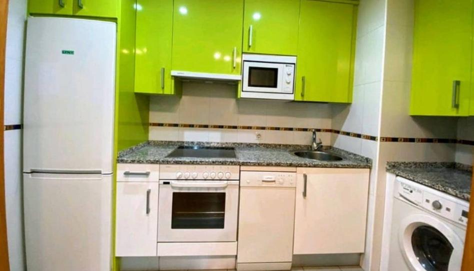 Foto 1 de Apartamento de alquiler en Emilio Prados, Juan XXIII - Las Torres - G2, Burgos