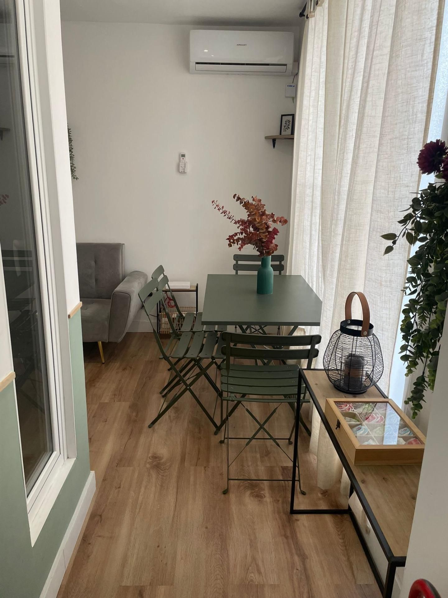 Menjador de Planta baixa en venda en  Madrid Capital