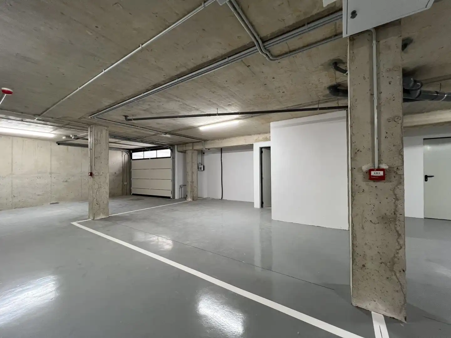 Parkplatz von Einfamilien-Reihenhaus zum Verkauf in Altafulla mit Klimaanlage, Heizung und Terrasse