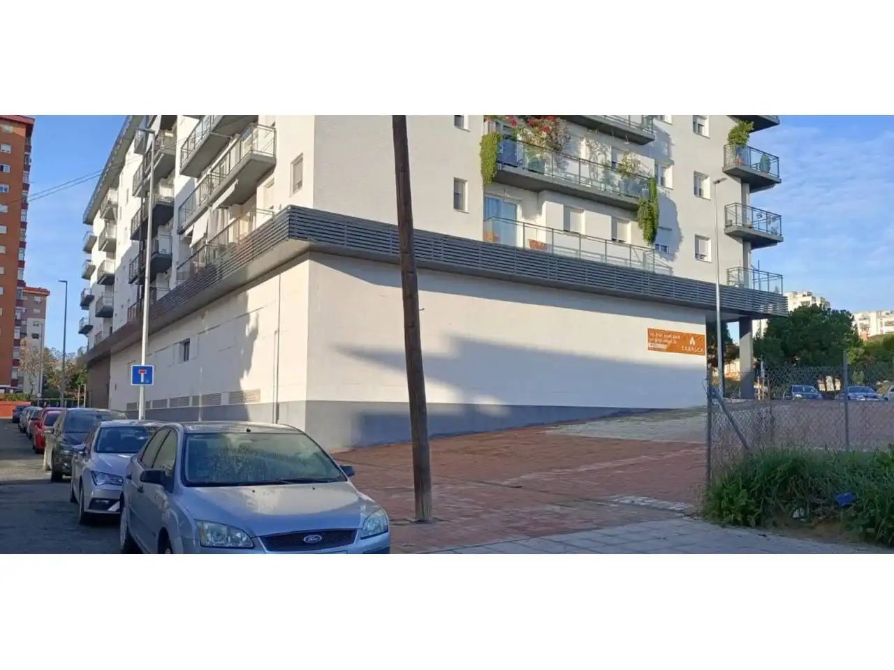 Local comercial en venta en Avenida Andalucía 56, imagen 2
