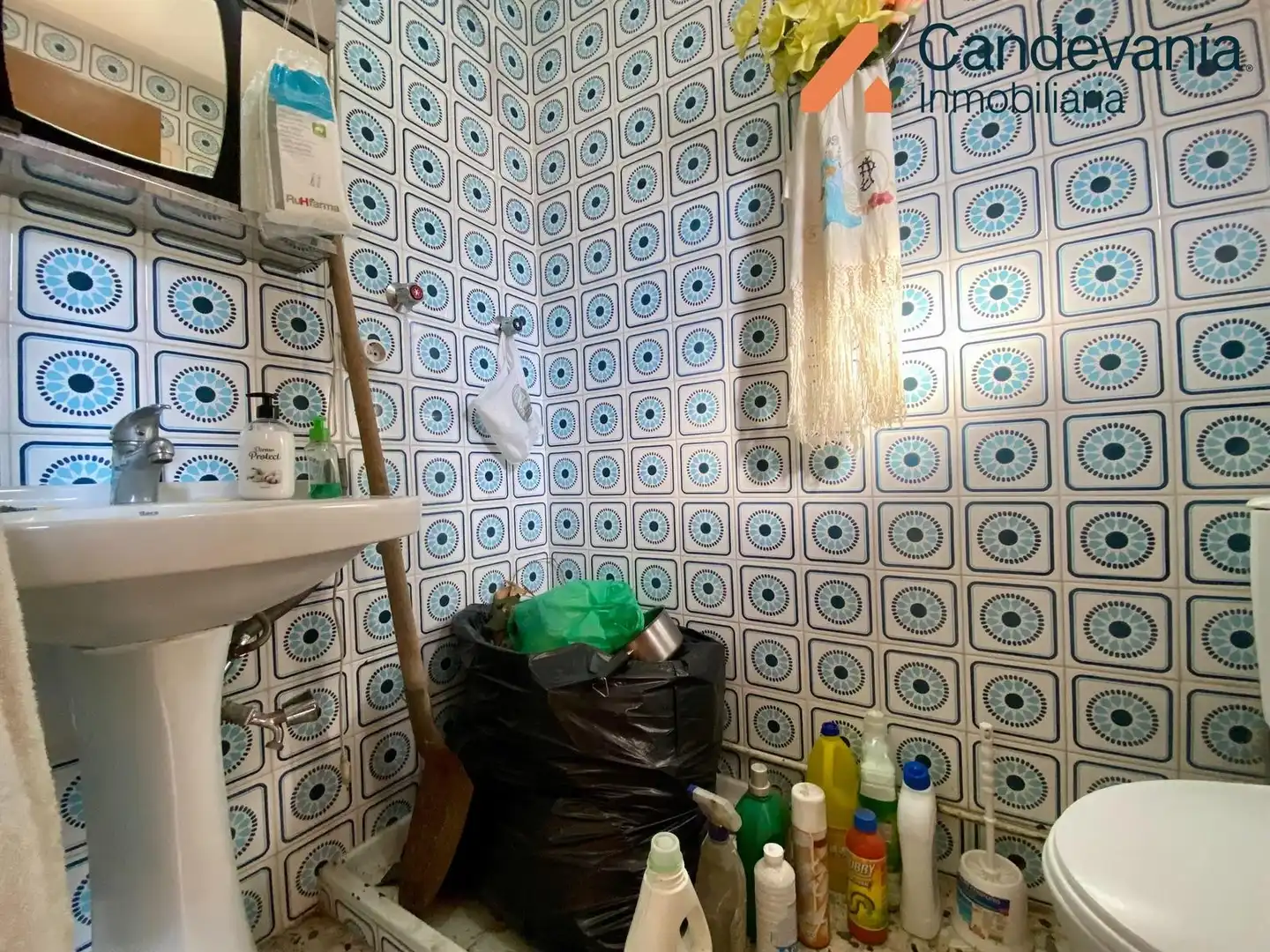 Bathroom of Detached homes for sale in Gurrea de Gállego  with Heating and Private garden