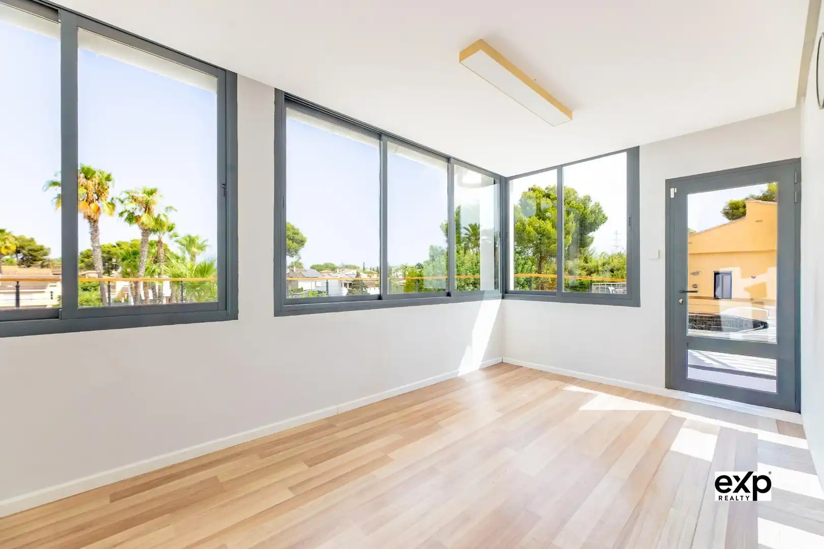 Casa o chalet en venta en L'Eliana con Aire acondicionado, Calefacción y Jardín privado