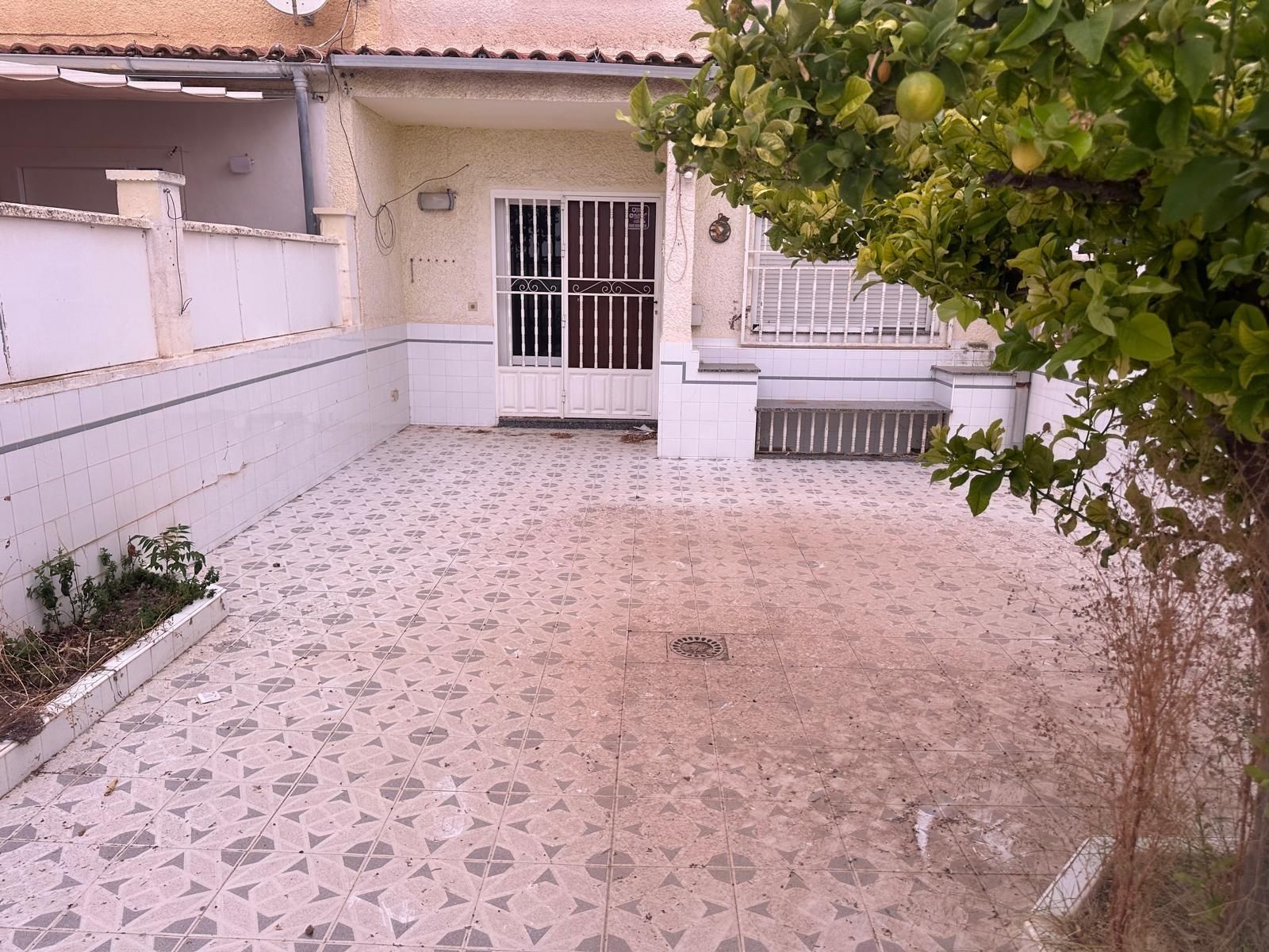 Jardí de Casa adosada en venda en Elda