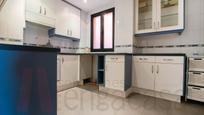 Kitchen of Flat for sale in  Madrid Capital  with Air Conditioner