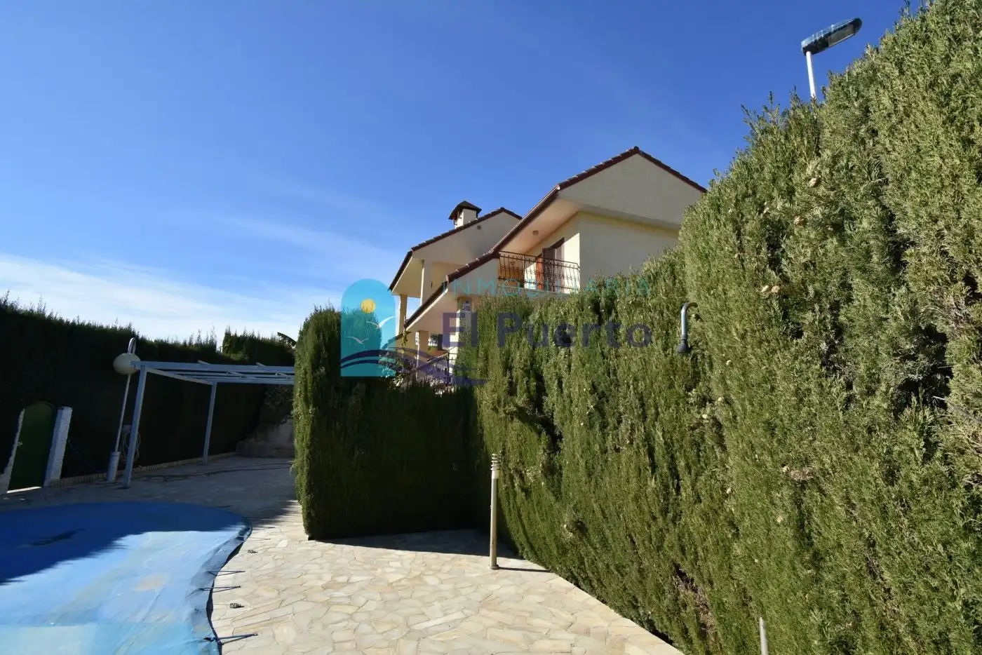 Vista exterior de Casa o xalet en venda en Mazarrón amb Aire condicionat, Calefacció i Jardí privat