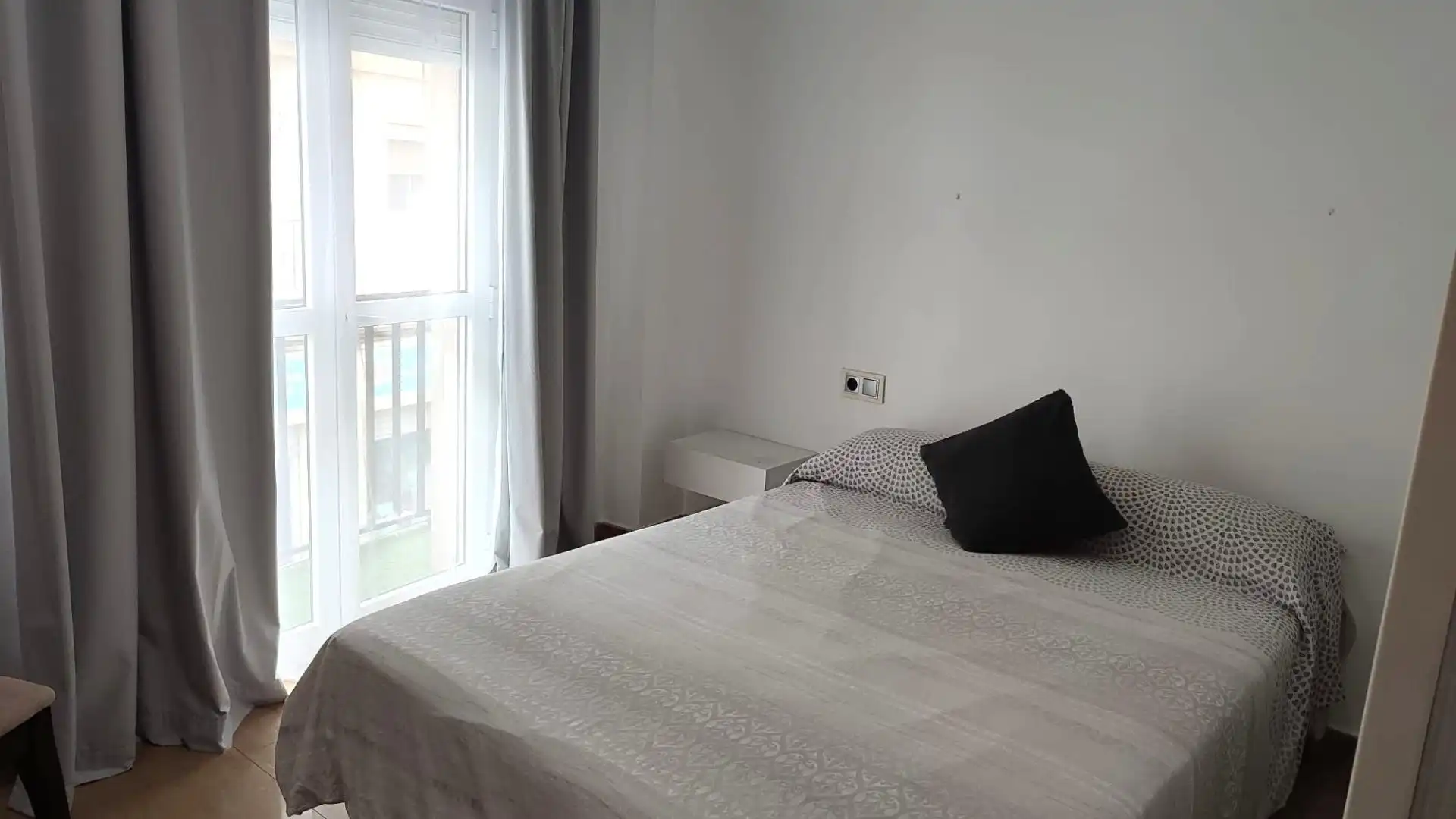 Habitación de Piso en venta en Cádiz con Balcón