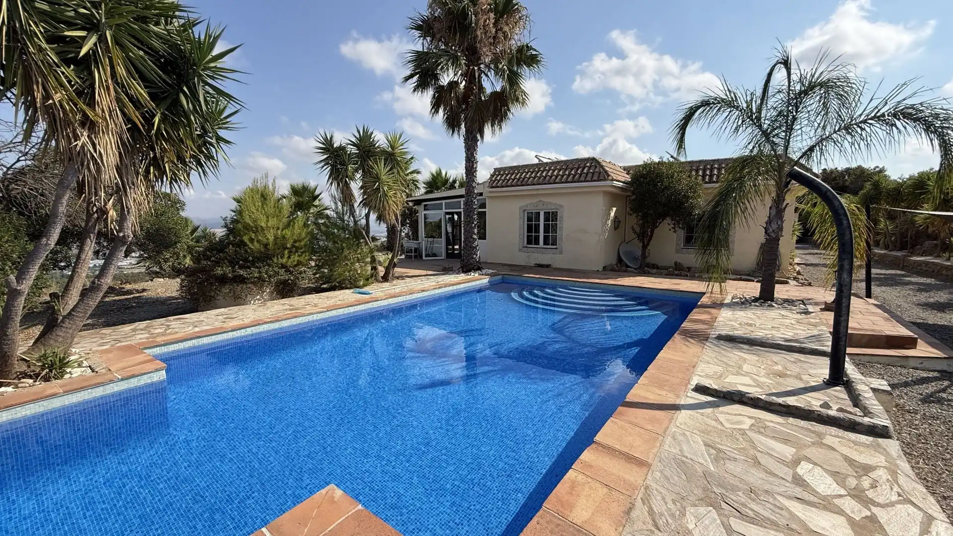 Casa rústica amb piscina en venda a Coín, imagen 4